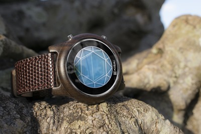 kisai_polygon_wood_lcd_watch_from_tokyoflash_japan_01